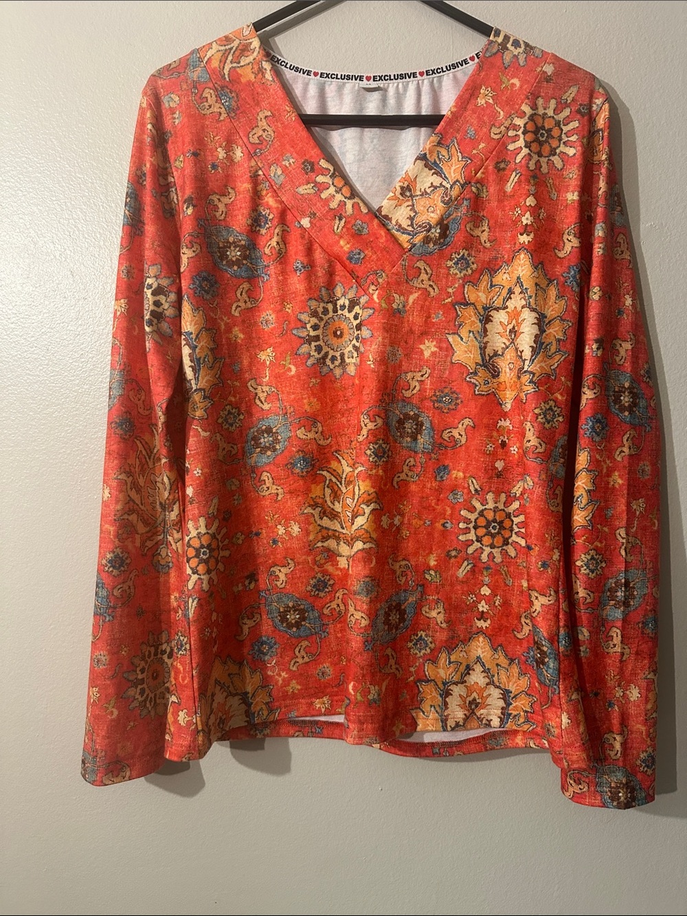 Boho Exclusive Women’s V-Neck Long Sleeve Top - Orange Floral Print Sz M